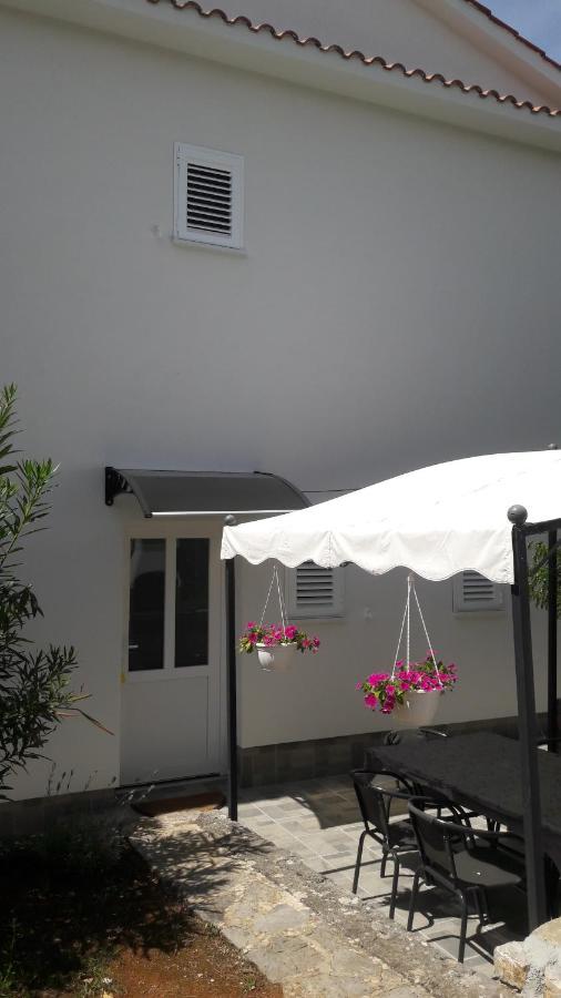 Apartman-Maja-Krk Krk Town Exteriör bild