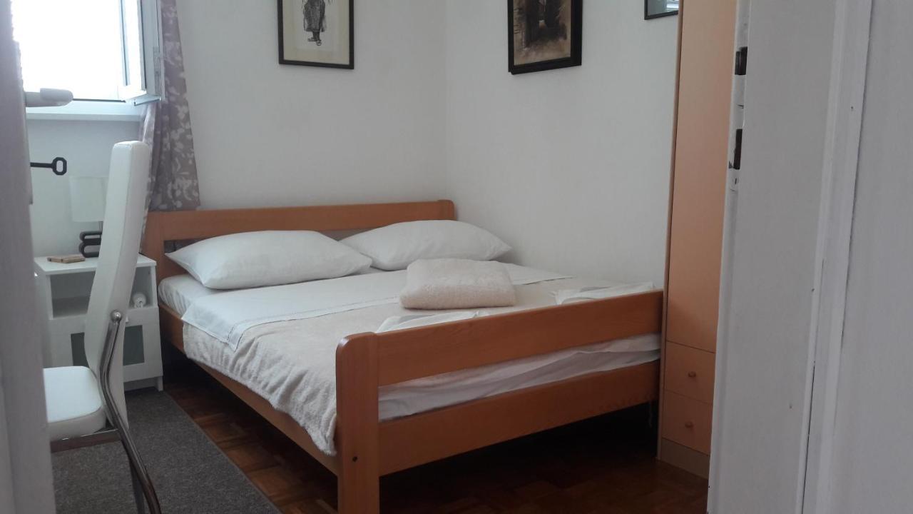 Apartman-Maja-Krk Krk Town Exteriör bild